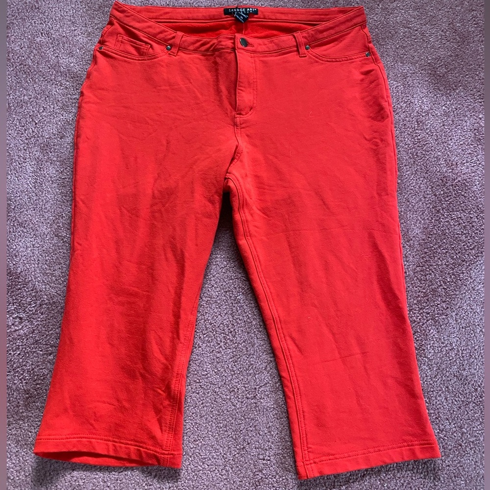 Stretchy capris